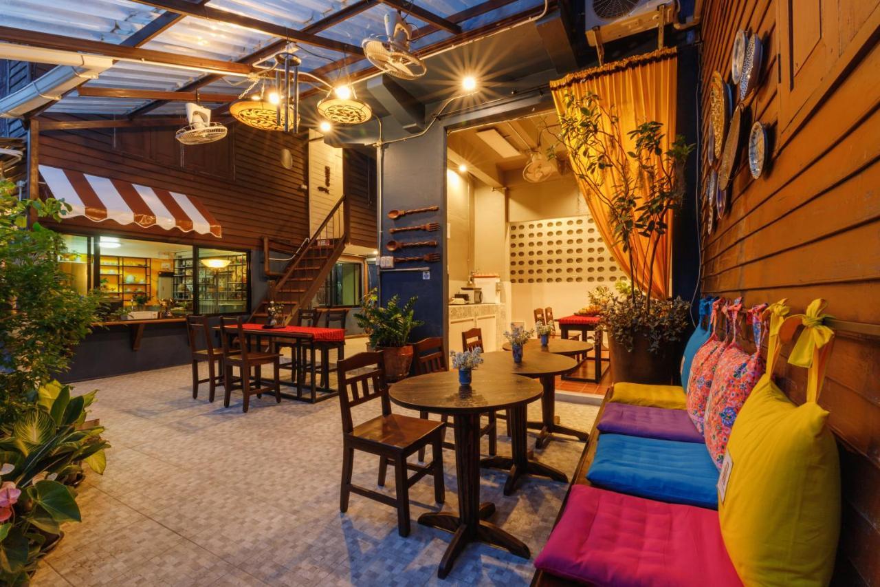 Hostel Ilili House Čiang Mai Exteriér fotografie